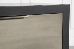 Bayliss 6 Drawer Dresser -Furniture Store 248769 black wood dresser detail 11