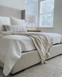 Halle King Upholstered Shelter Bed -Furniture Store normal 103